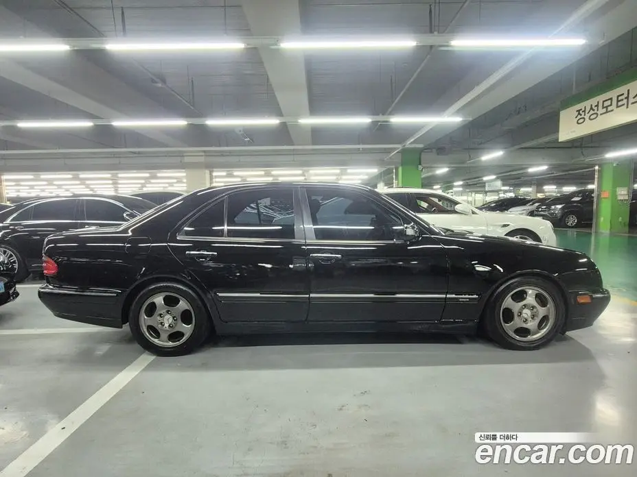 Mercedes-Benz E-Class 2002 2.0 автомат (гидро), фото 4