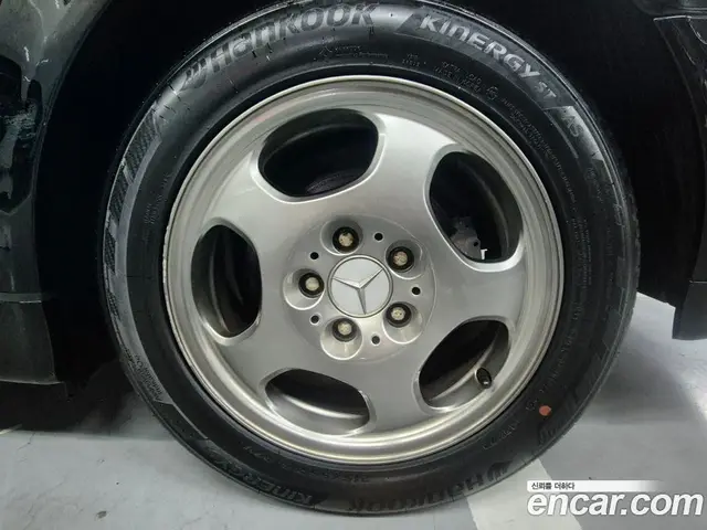 Mercedes-Benz E-Class 2002 2.0 автомат (гидро), миниатюра 5