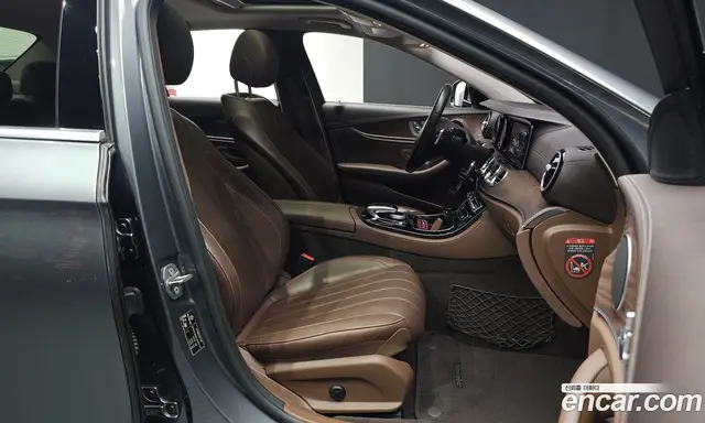 Mercedes-Benz E-Class 2016 1.9 автомат (гидро), миниатюра 12