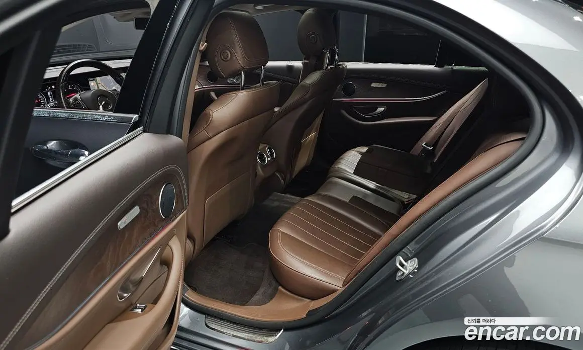 Mercedes-Benz E-Class 2016 1.9 автомат (гидро), фото 17
