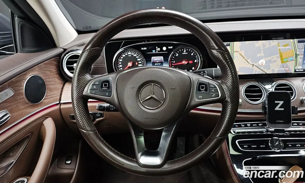 Mercedes-Benz E-Class 2016 1.9 автомат (гидро), фото 18