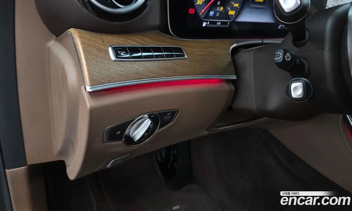 Mercedes-Benz E-Class 2017 2.0 автомат (гидро), фото 17