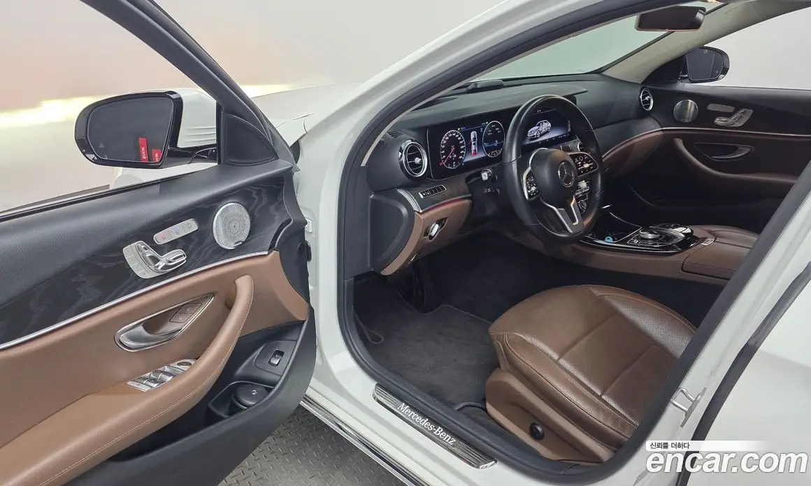 Mercedes-Benz E-Class 2018 2.0 автомат (гидро), фото 13