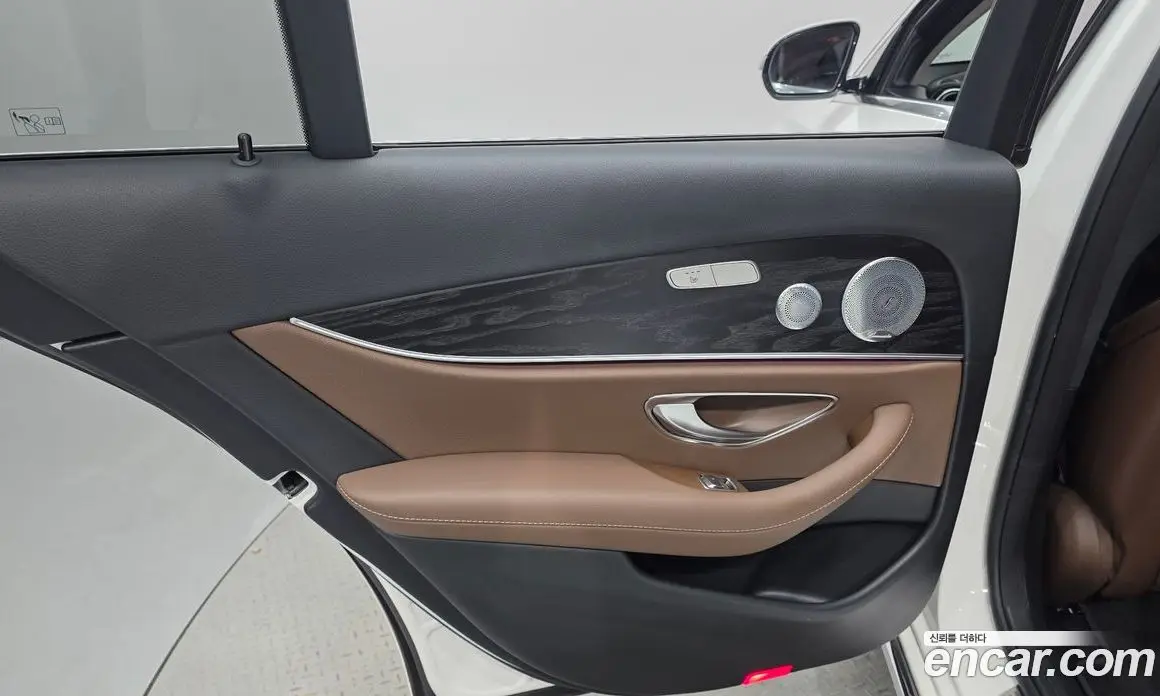 Mercedes-Benz E-Class 2018 2.0 автомат (гидро), фото 15