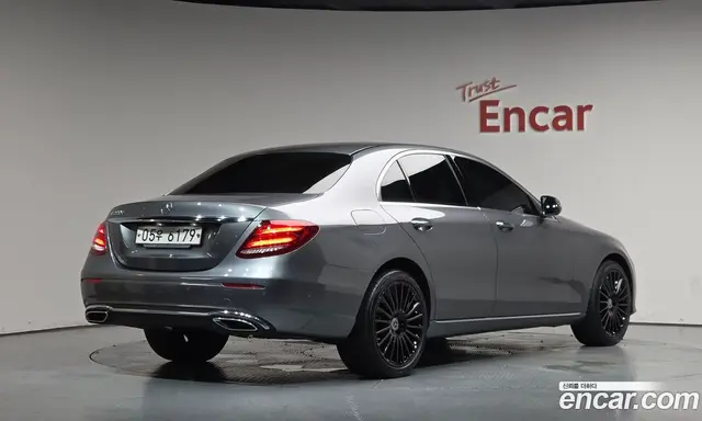 Mercedes-Benz E-Class, 2019, 98 710 км