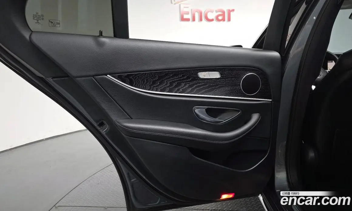 Mercedes-Benz E-Class 2019 1.9 автомат (гидро), фото 14