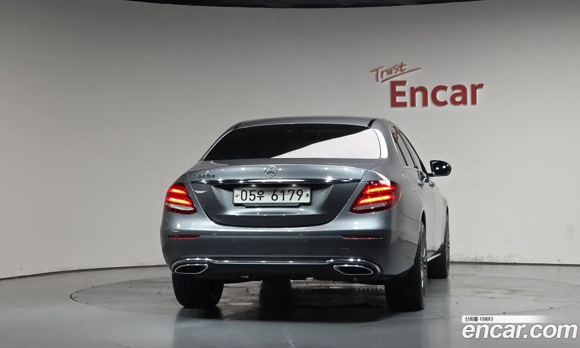 Mercedes-Benz E-Class 2019 1.9 автомат (гидро), фото 3