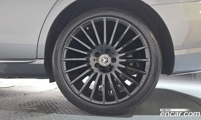 Mercedes-Benz E-Class 2019 1.9 автомат (гидро), миниатюра 6