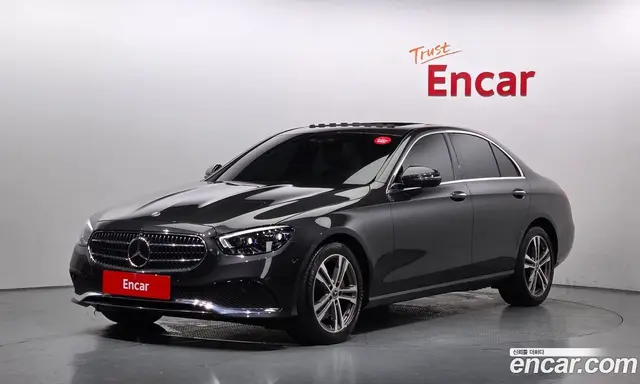 Mercedes-Benz E-Class, 2022, 129 783 км