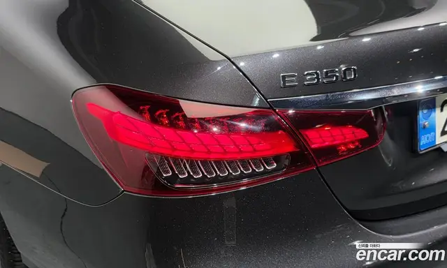 Mercedes-Benz E-Class 2022 2.0 автомат (гидро), миниатюра 9
