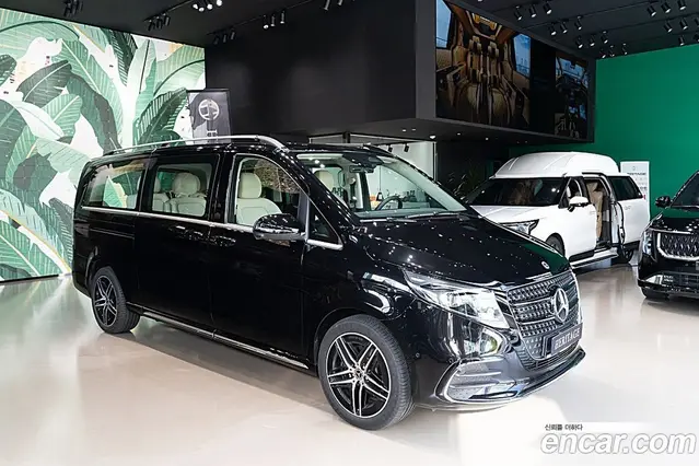 Mercedes-Benz V-Class, 2025, 15 км