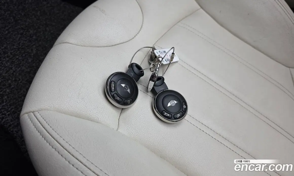Mini Cooper Convertible 2014 1.6 автомат (гидро), фото 18 Mini Cooper Convertible 2014 1.6 автомат (гидро), фото 18