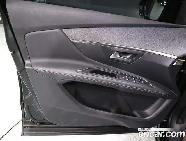 Peugeot 3008 2019 1.5 автомат (гидро), миниатюра 7 Peugeot 3008 2019 1.5 автомат (гидро), миниатюра 7