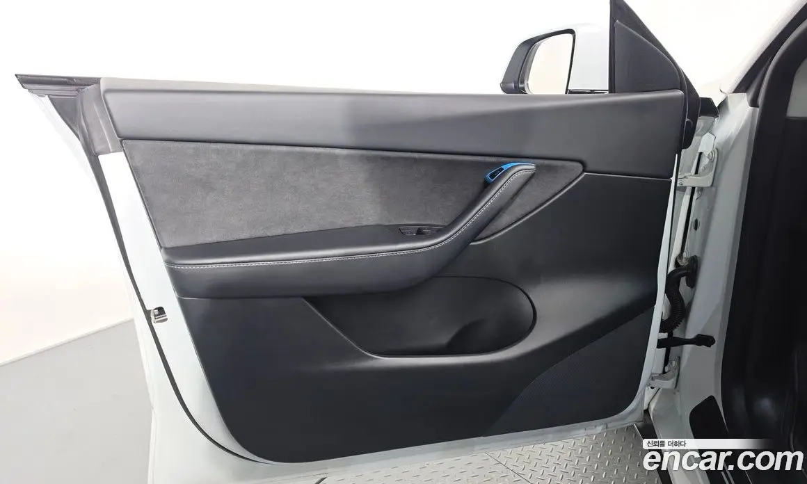 Tesla Model Y 2021 0.2 автомат (гидро), фото 13 Tesla Model Y 2021 0.2 автомат (гидро), фото 13