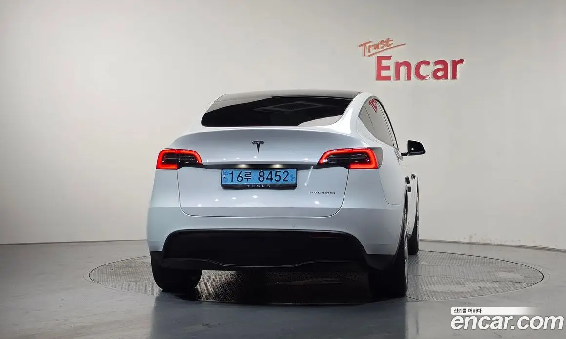 Tesla Model Y 2021 0.2 автомат (гидро), фото 3 Tesla Model Y 2021 0.2 автомат (гидро), фото 3