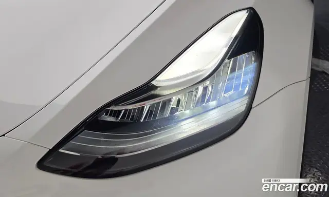Tesla Model Y 2021 0.2 автомат (гидро), миниатюра 7 Tesla Model Y 2021 0.2 автомат (гидро), миниатюра 7