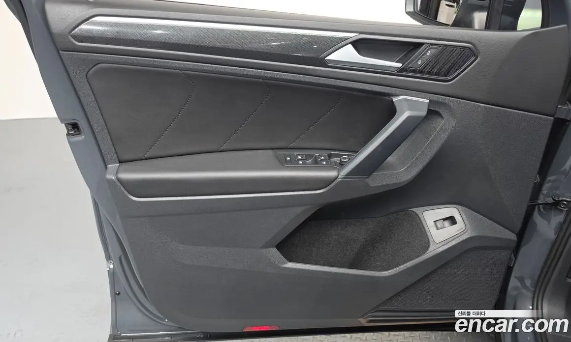 Volkswagen Tiguan 2022 2.0 автомат (гидро), фото 14