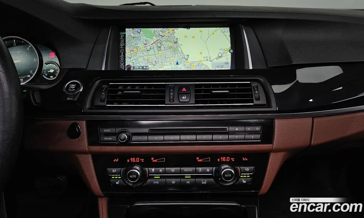 BMW 5 серия 2016 2.0 автомат (гидро), фото 14