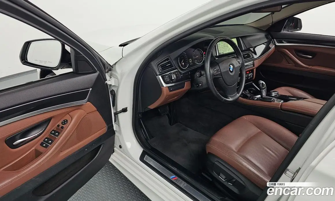 BMW 5 серия 2016 2.0 автомат (гидро), фото 10