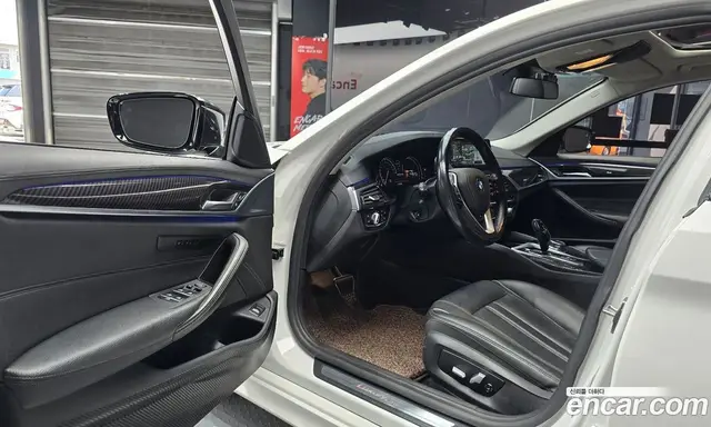 BMW 5 серия 2018 2.0 автомат (гидро), миниатюра 10