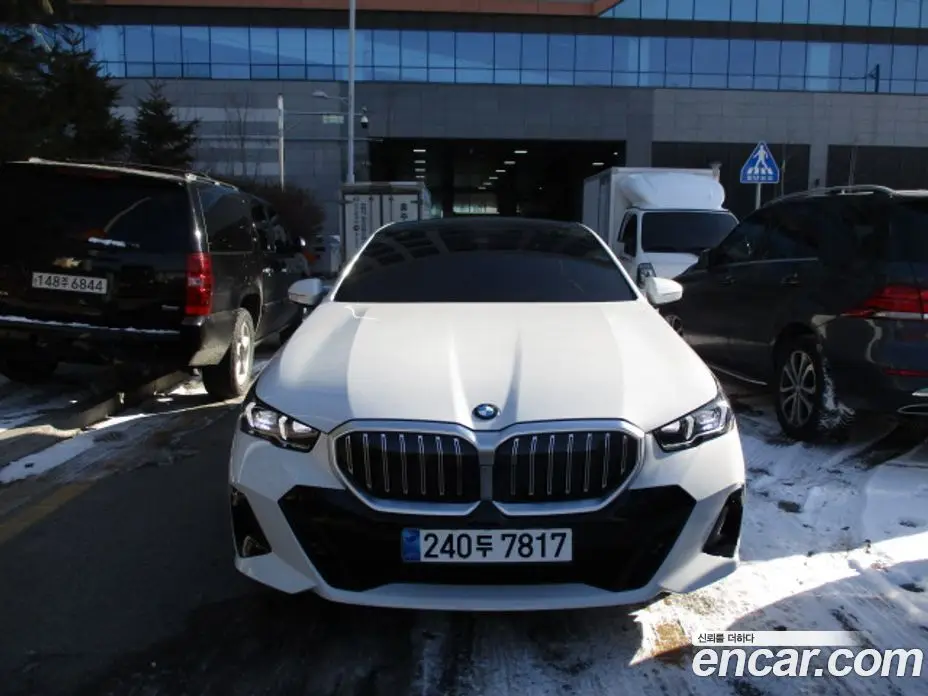 BMW 5 серия 2024 2.0 автомат (гидро), фото 1 BMW 5 серия 2024 2.0 автомат (гидро), фото 1