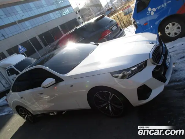 BMW 5 серия 2024 2.0 автомат (гидро), миниатюра 3 BMW 5 серия 2024 2.0 автомат (гидро), миниатюра 3