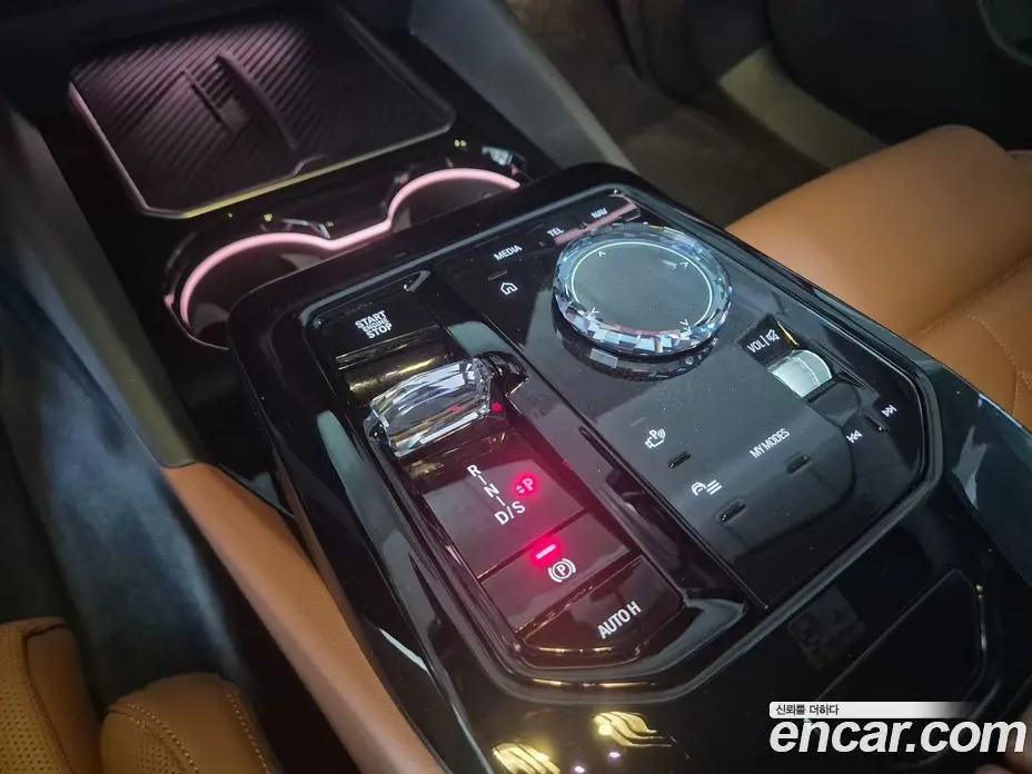 BMW 5 серия 2025 2.0 автомат (гидро), фото 9