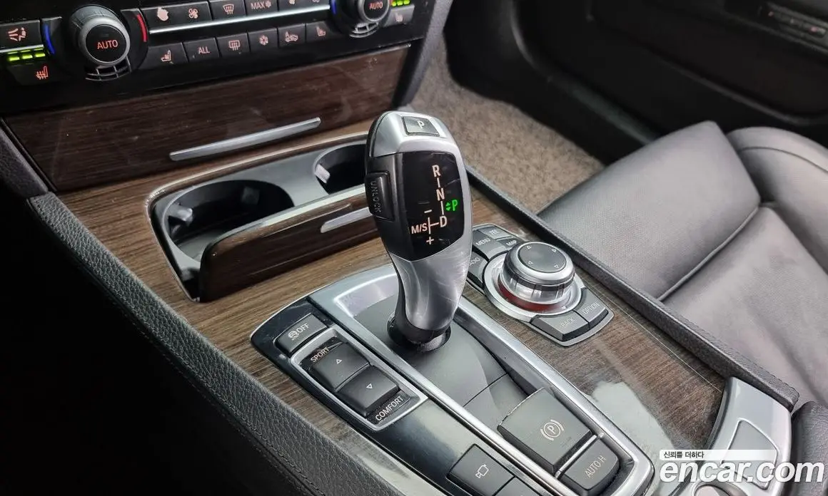BMW 7 серия 2011 3.0 автомат (гидро), фото 9