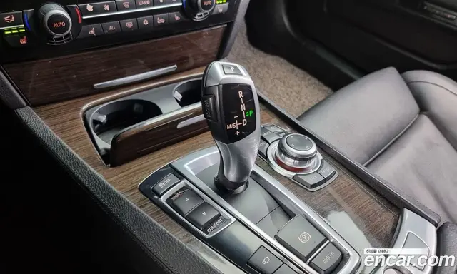 BMW 7 серия 2011 3.0 автомат (гидро), миниатюра 9