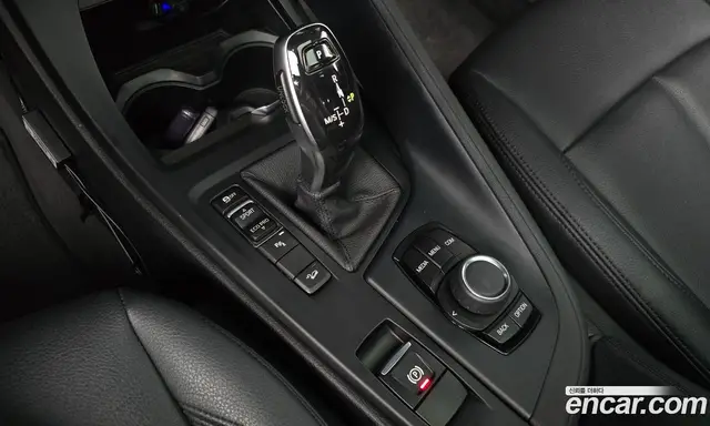 BMW X1 2018 2.0 автомат (гидро), миниатюра 11