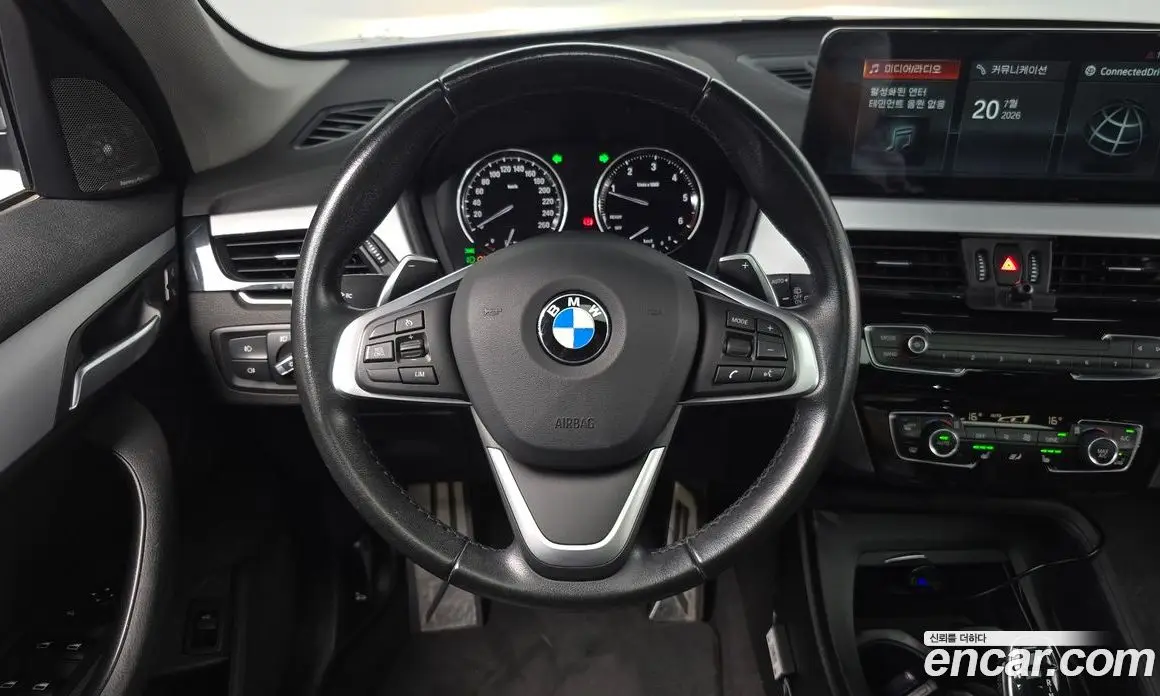 BMW X1 2018 2.0 автомат (гидро), фото 18