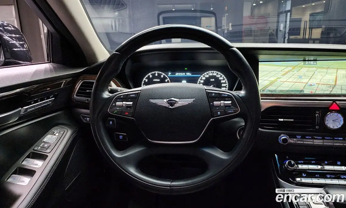 Genesis EQ900 2016 3.8 автомат (гидро), фото 14 Genesis EQ900 2016 3.8 автомат (гидро), фото 14