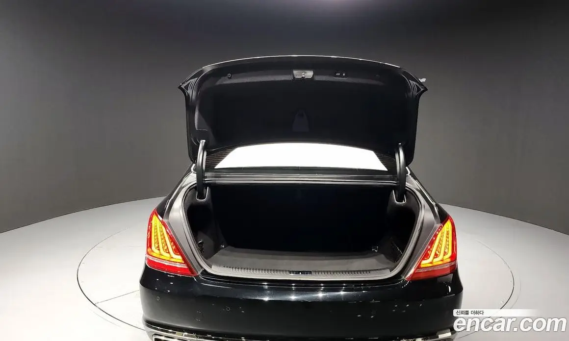 Genesis EQ900 2016 3.8 автомат (гидро), фото 20 Genesis EQ900 2016 3.8 автомат (гидро), фото 20