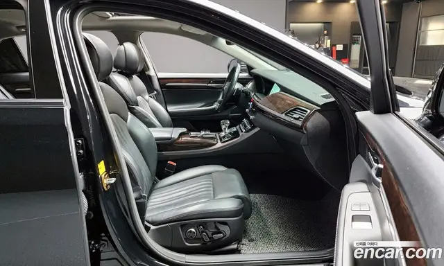 Genesis EQ900 2016 3.8 автомат (гидро), миниатюра 10 Genesis EQ900 2016 3.8 автомат (гидро), миниатюра 10
