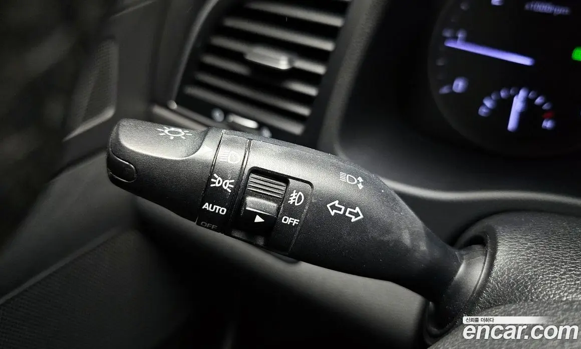 Hyundai Avante 2015 1.6 автомат (гидро), фото 17