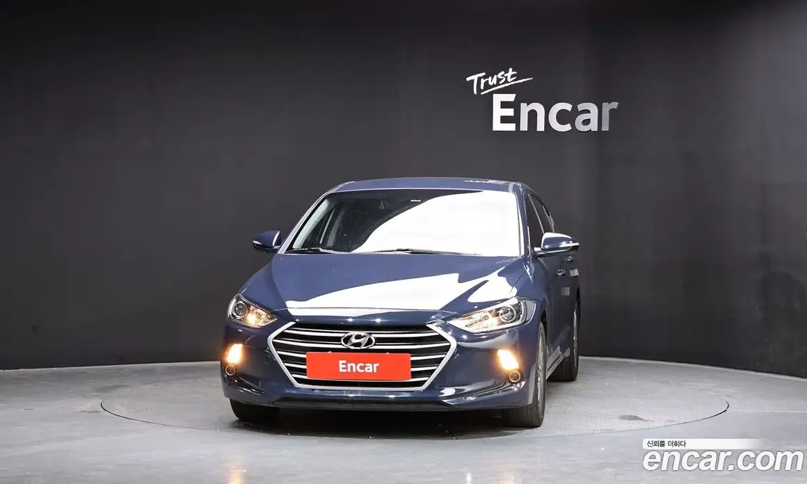Hyundai Avante 2015 1.6 автомат (гидро), фото 3
