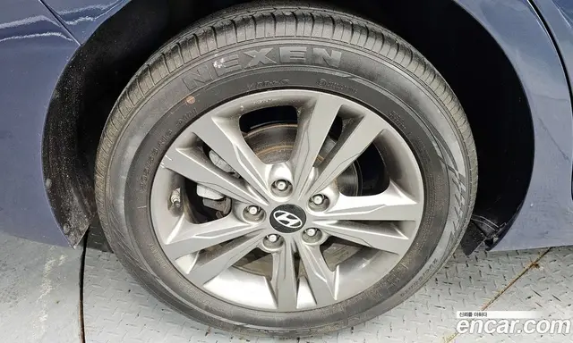 Hyundai Avante 2015 1.6 автомат (гидро), миниатюра 5