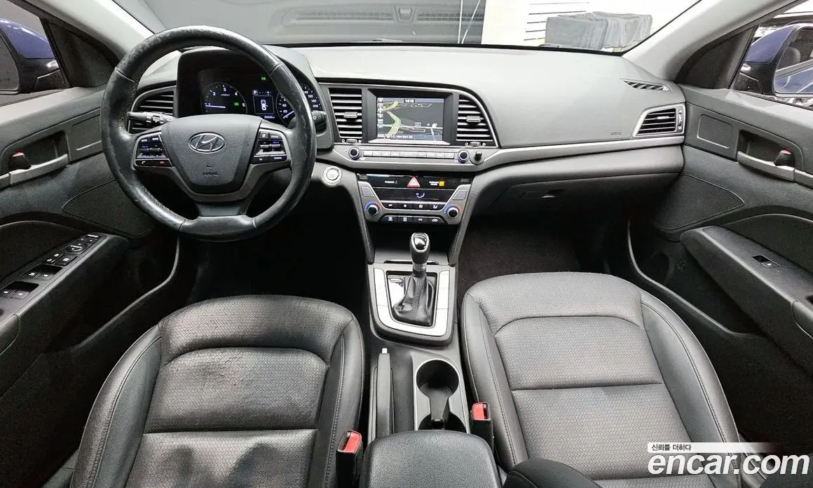 Hyundai Avante 2015 1.6 автомат (гидро), фото 7