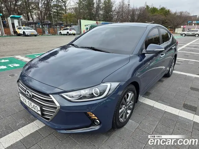 Hyundai Avante 2016 1.6 автомат (гидро), миниатюра 2