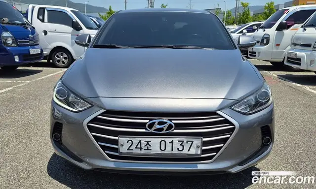 Hyundai Avante 2016 1.6 автомат (гидро), миниатюра 2