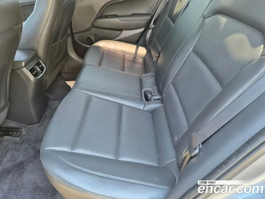 Hyundai Avante 2016 1.6 автомат (гидро), фото 11