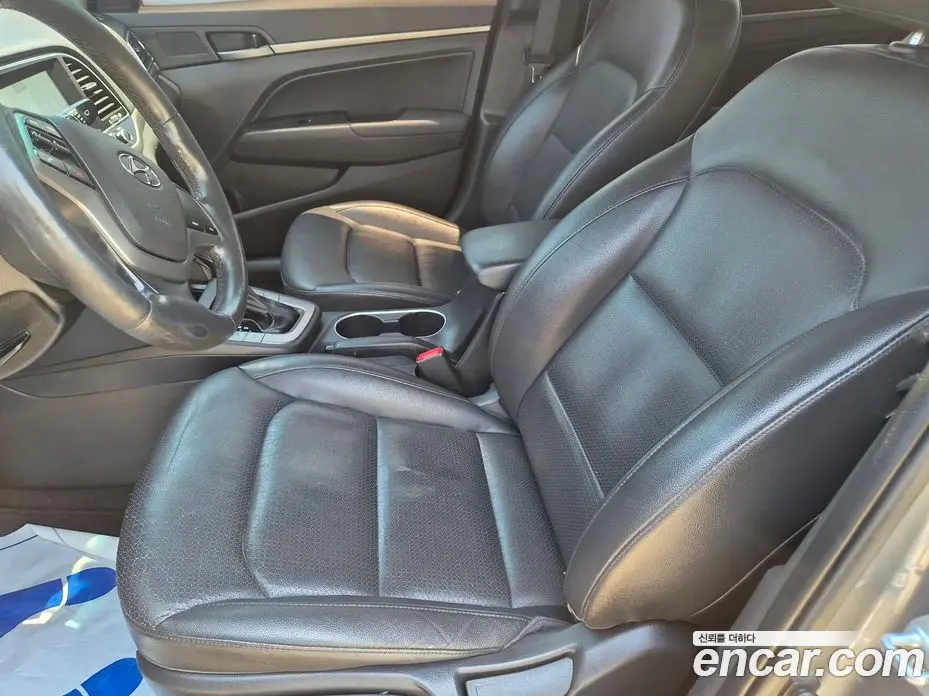 Hyundai Avante 2016 1.6 автомат (гидро), фото 10