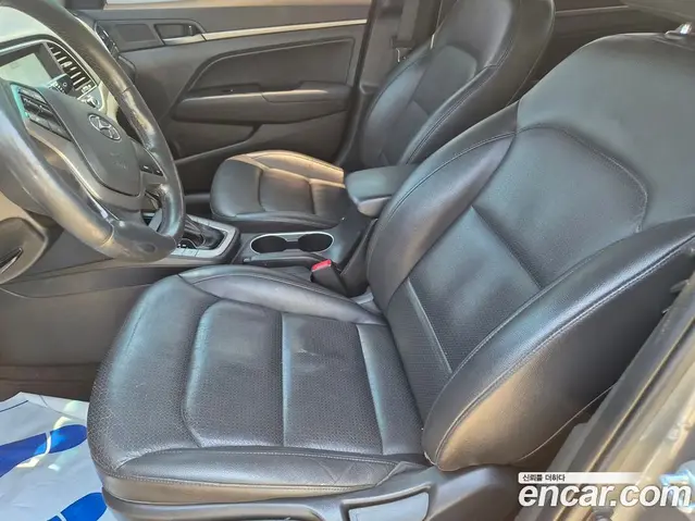 Hyundai Avante 2016 1.6 автомат (гидро), миниатюра 10