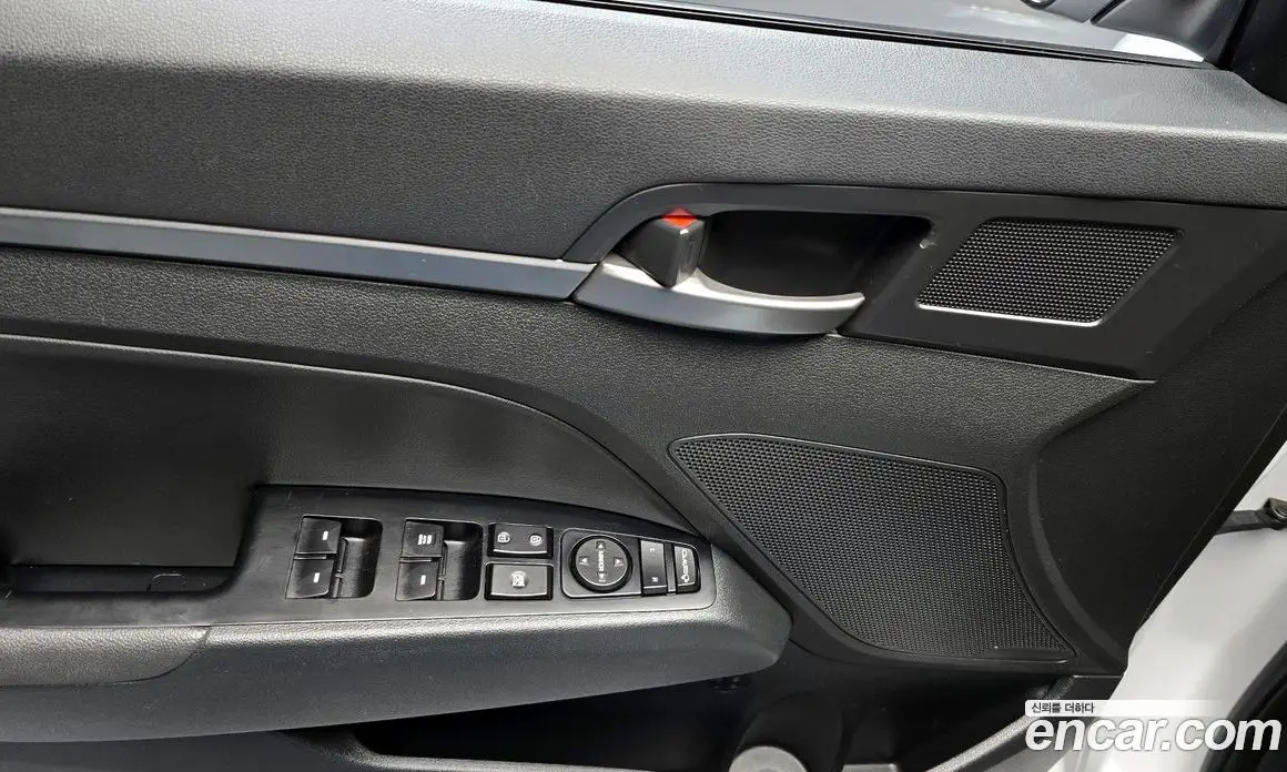 Hyundai Avante 2017 1.6 автомат (гидро), фото 18