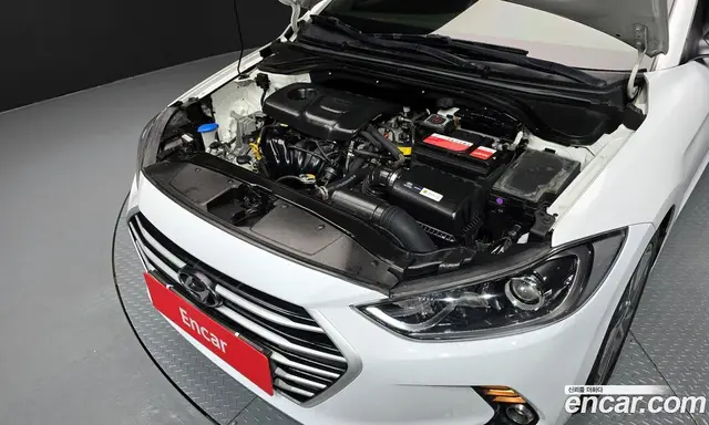 Hyundai Avante 2017 1.6 автомат (гидро), миниатюра 6