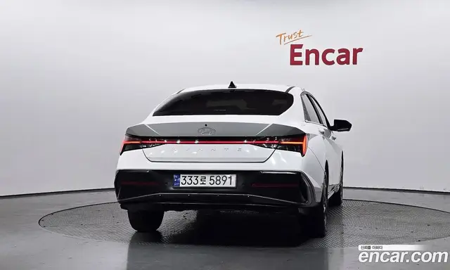 Hyundai Avante 2023 1.6 автомат (гидро), миниатюра 4