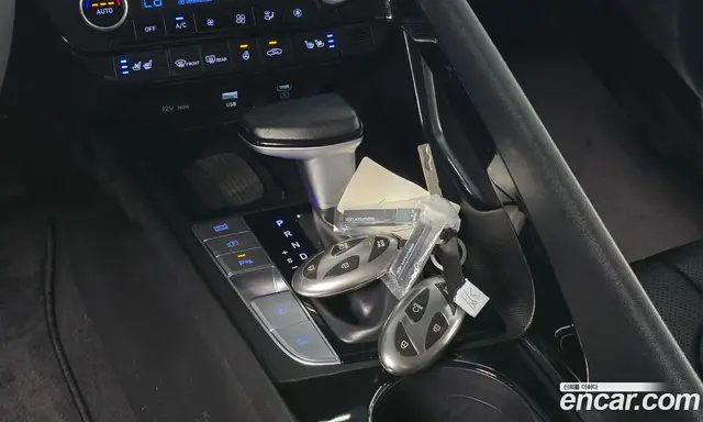 Hyundai Avante 2023 1.6 автомат (гидро), миниатюра 9
