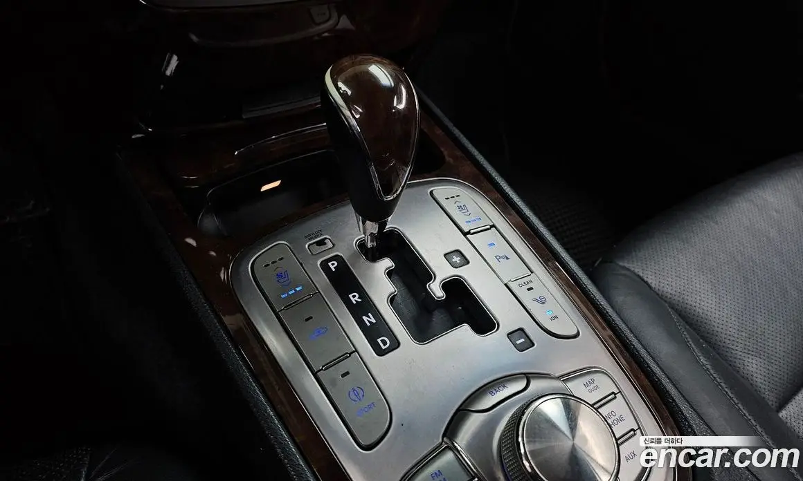 Hyundai Genesis 2009 3.3 автомат (гидро), фото 9