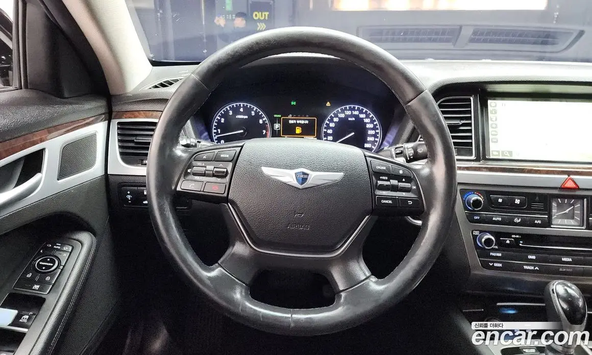 Hyundai Genesis 2015 3.3 автомат (гидро), фото 13
