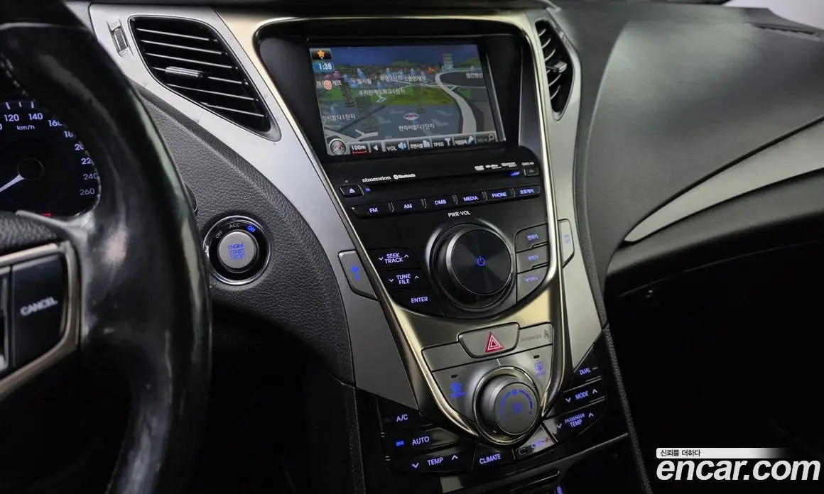 Hyundai Grandeur 2011 3.0 автомат (гидро), фото 13